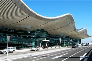 Chaoshan Airport, Outside Wall Glass